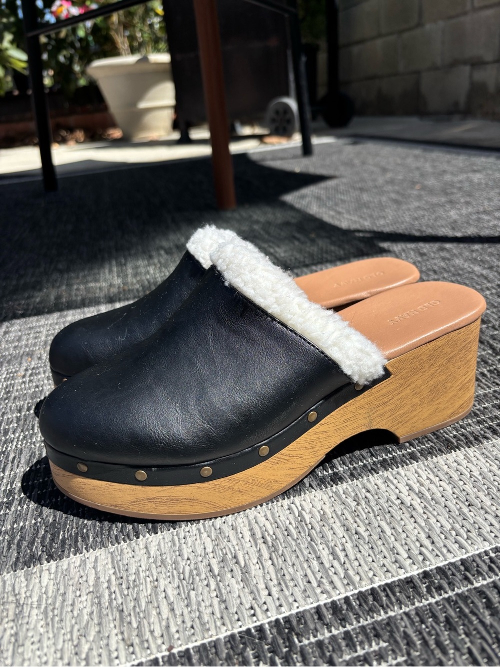 Old Navy Black Faux-Shearling Clog Mules with Wood-Tone Platform